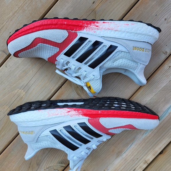 Adidas Ultra Boost Red & Off White - Picture 3 of 6